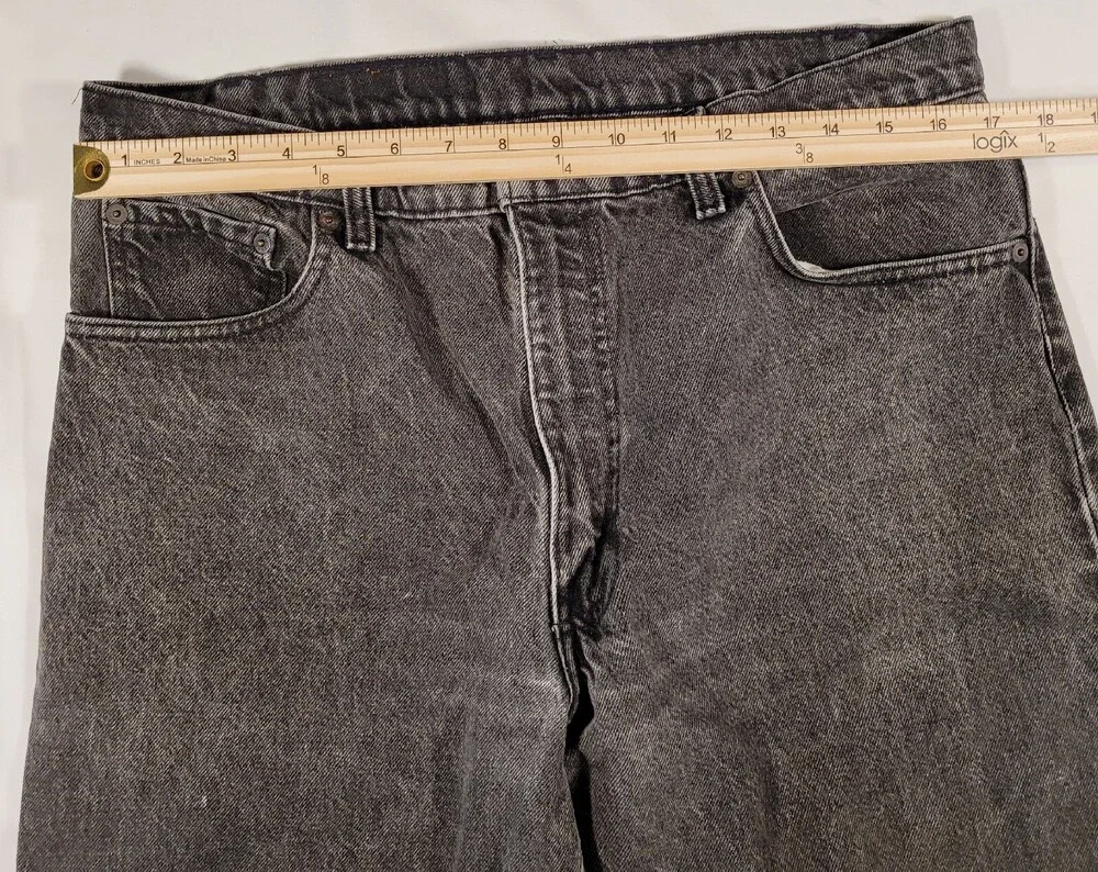 Vintage Levi’s 550 Jeans Faded Black Straight Leg Canada Red Label 36/32 Zip Fly